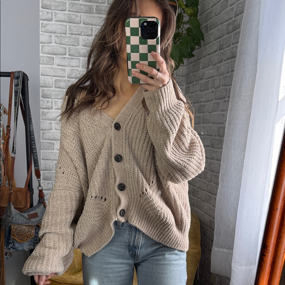 AEO // chunky knit button down cardigan sweater